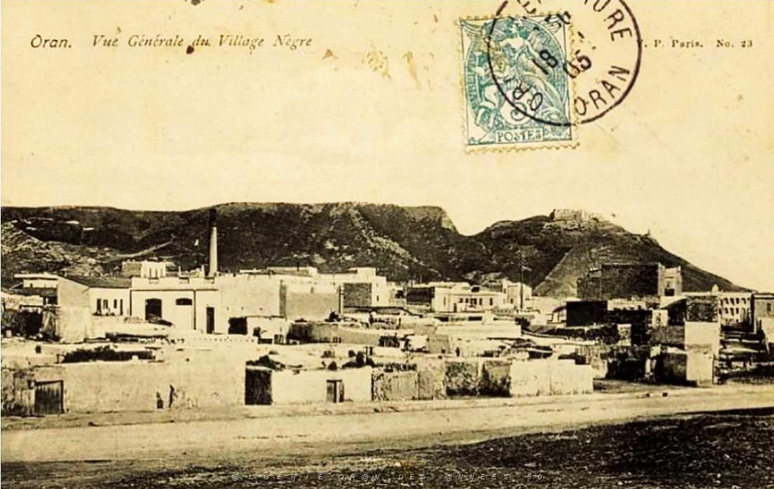CA a- 009- Village negre.jpg